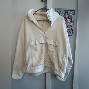 alo yoga pullover w kangaroo pocket